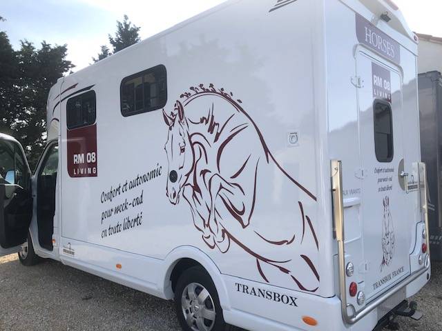 master neuf équipé weekend 2600kms.65500ht