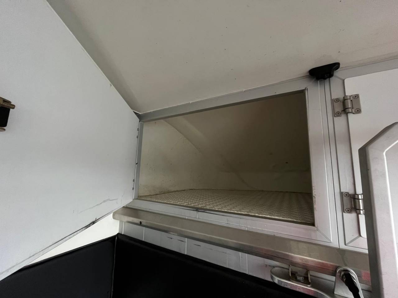 VL STX STALLE 3P 165CH SELLERIE XL / VENDU