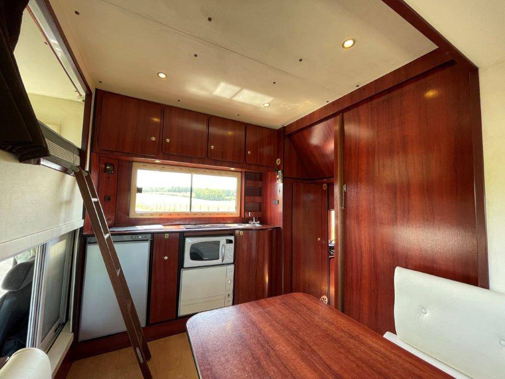 Donguy 6 chevaux avec pop out - VENDU