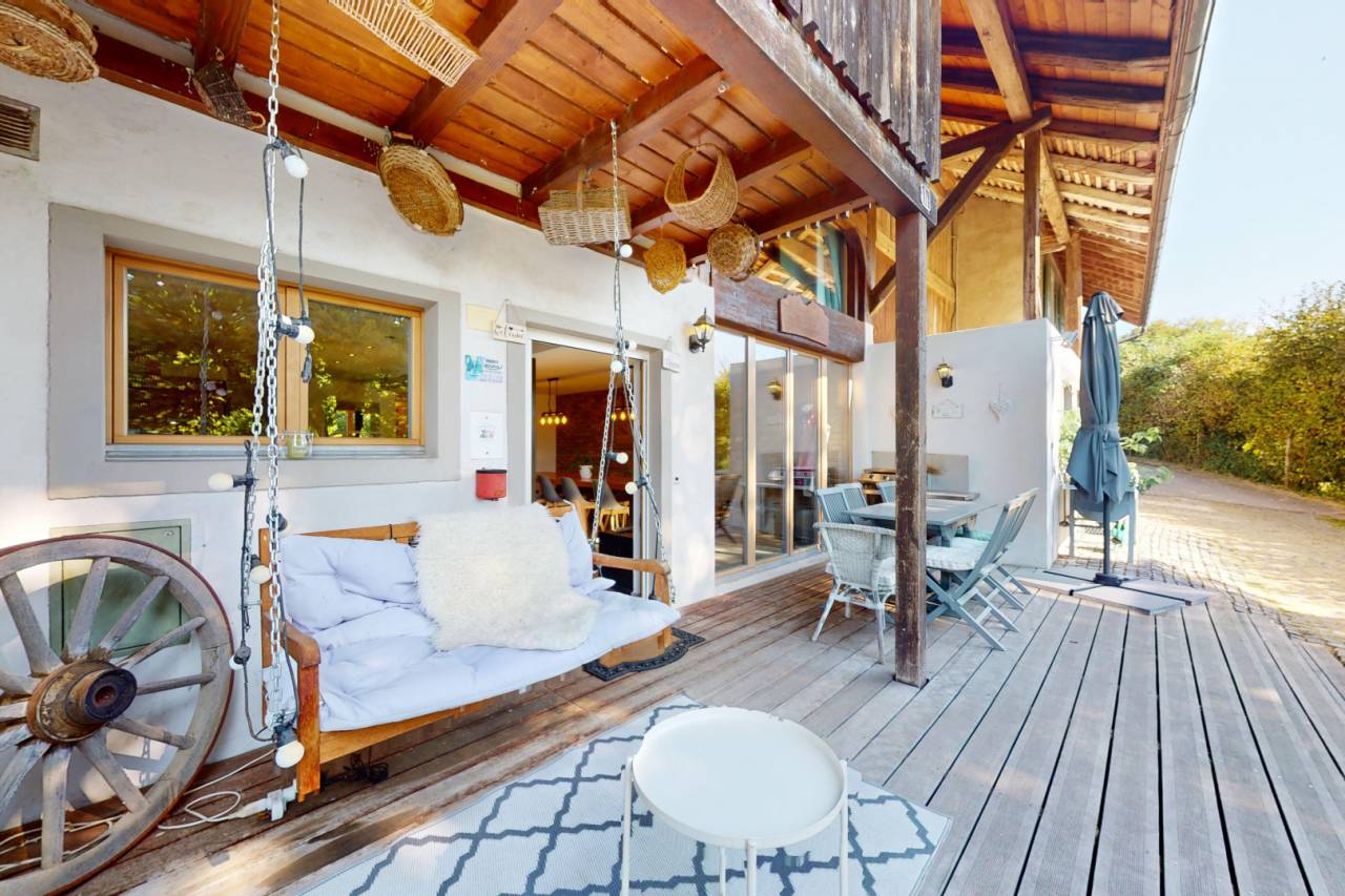 Magnifique ferme rénovée de 3 logements, stabulation