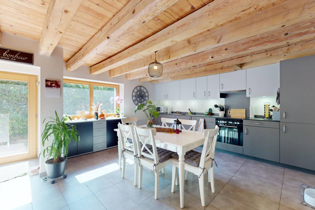 Magnifique ferme rénovée de 3 logements, stabulation