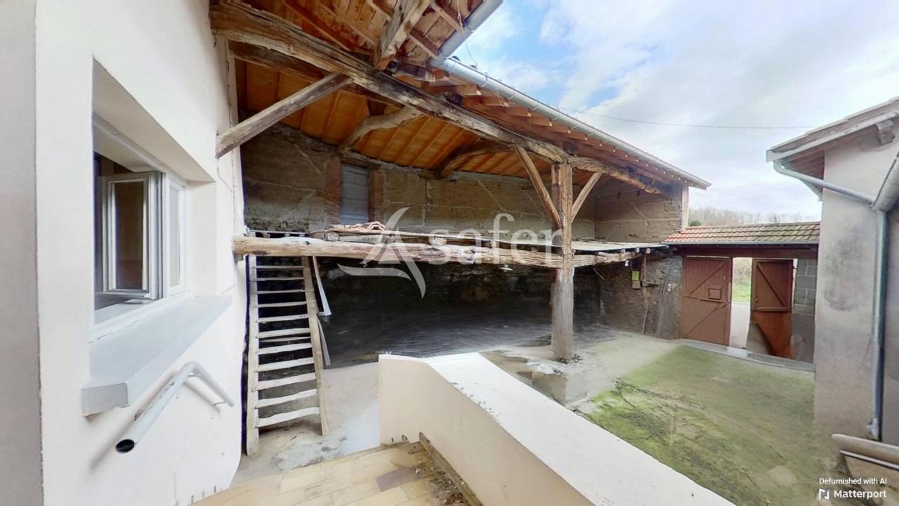 FERME TRADITIONELLE - THURINS