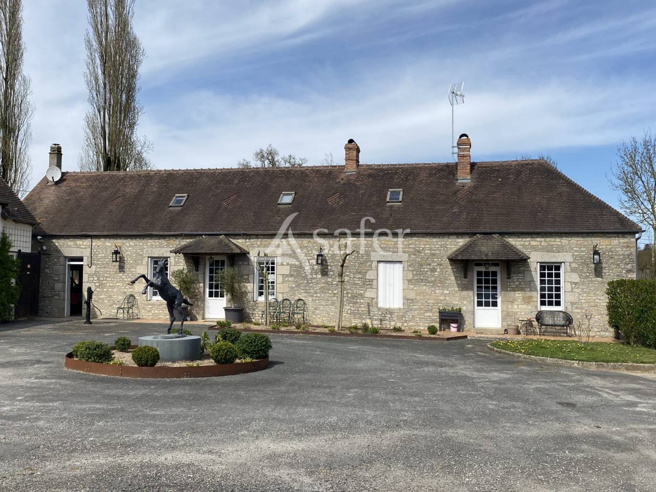 Haras d'élevage 77 hectares