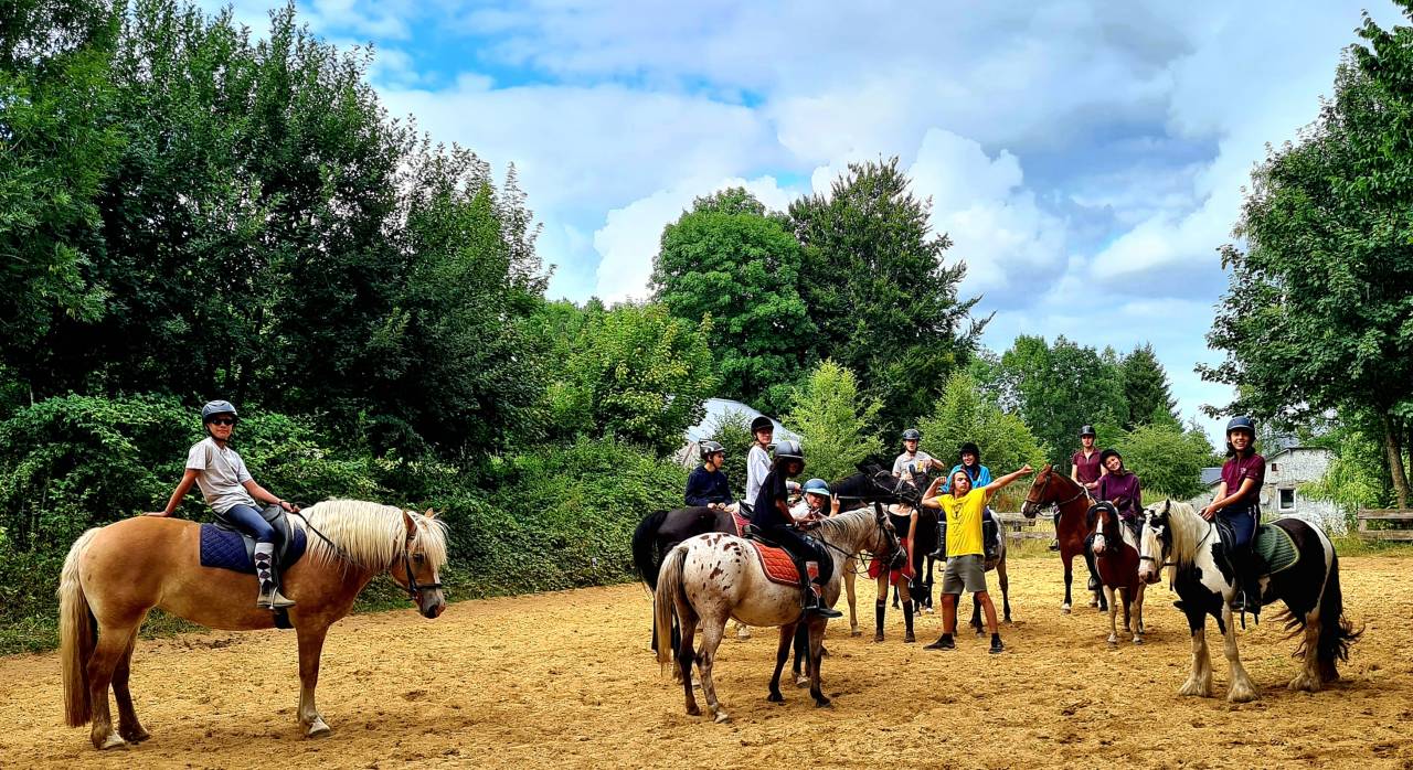 Stages d'équitation, théâtre et cinéma pour les enfants