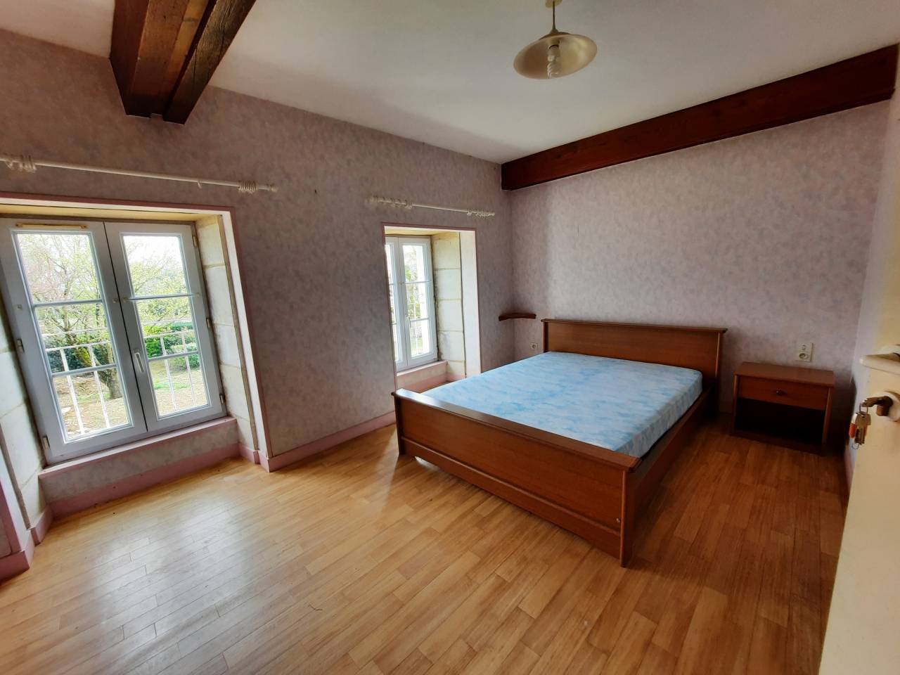 Propriété idéale chevaux- 2,2 ha – 10 mn FONTENAY LE C.