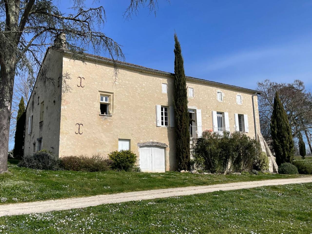 Propriété 20 ha idéale chevaux 15 mn STE FOY LA GRANDE