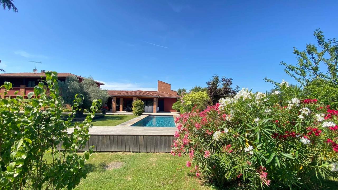 Somptueuse propriété équestre de 15h (82)