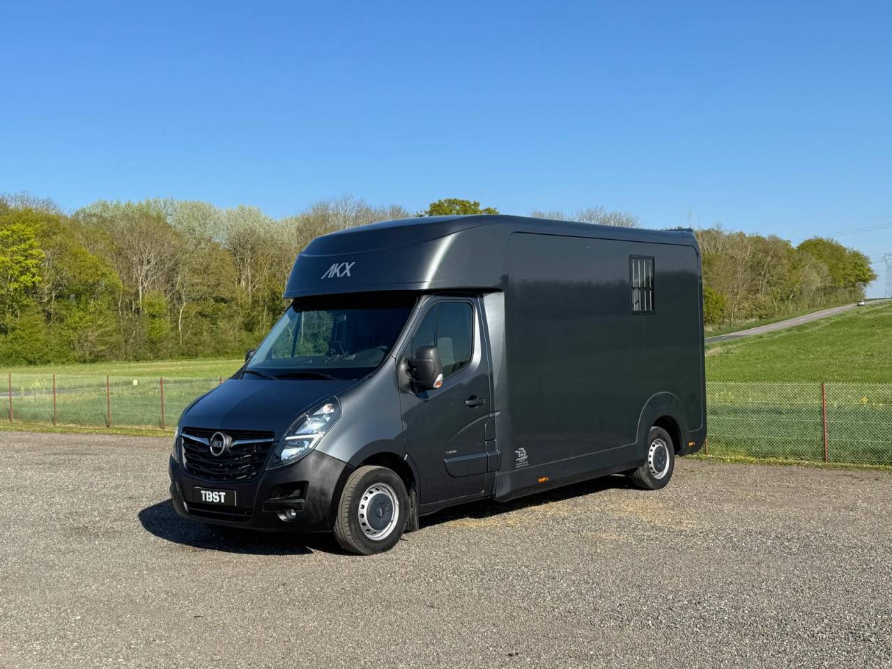 AKX stalle 3 - VENDU