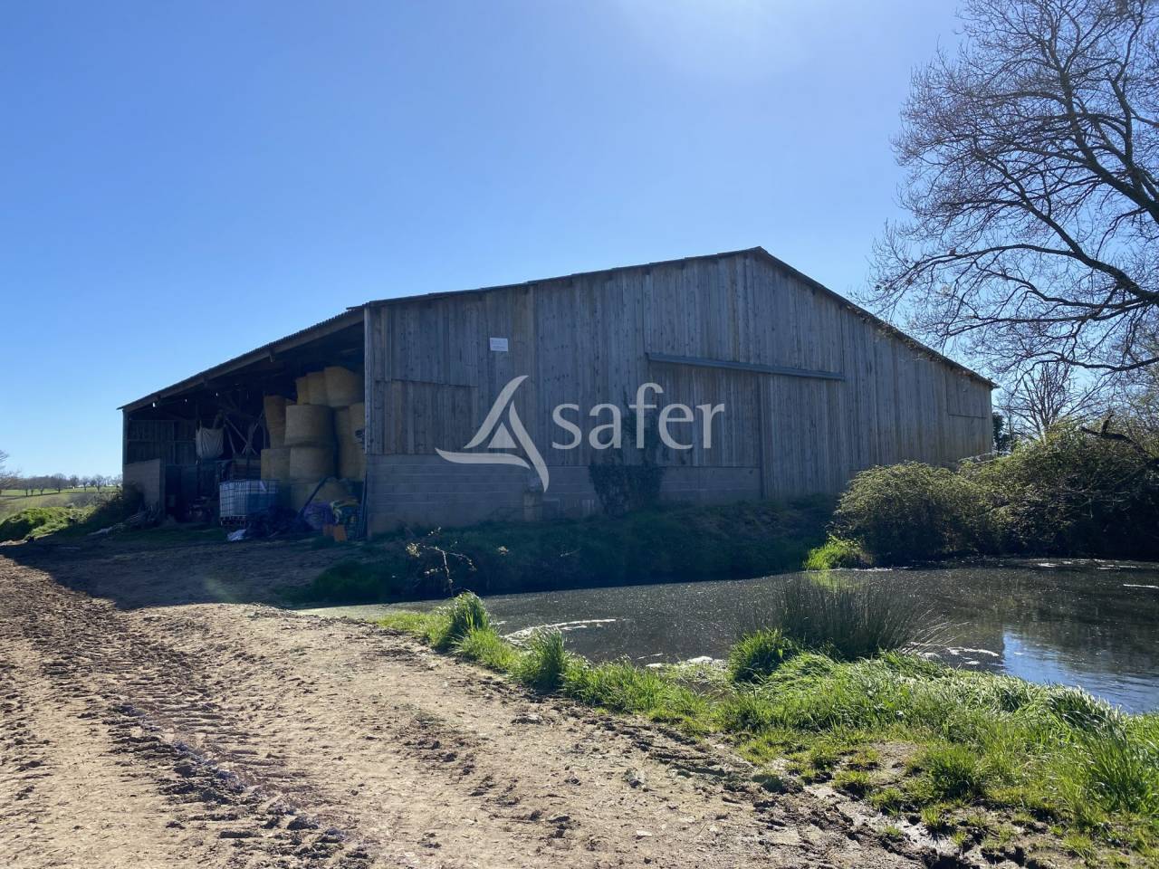 Exploitation agricole id&eacute;ale pour un projet d'installation av