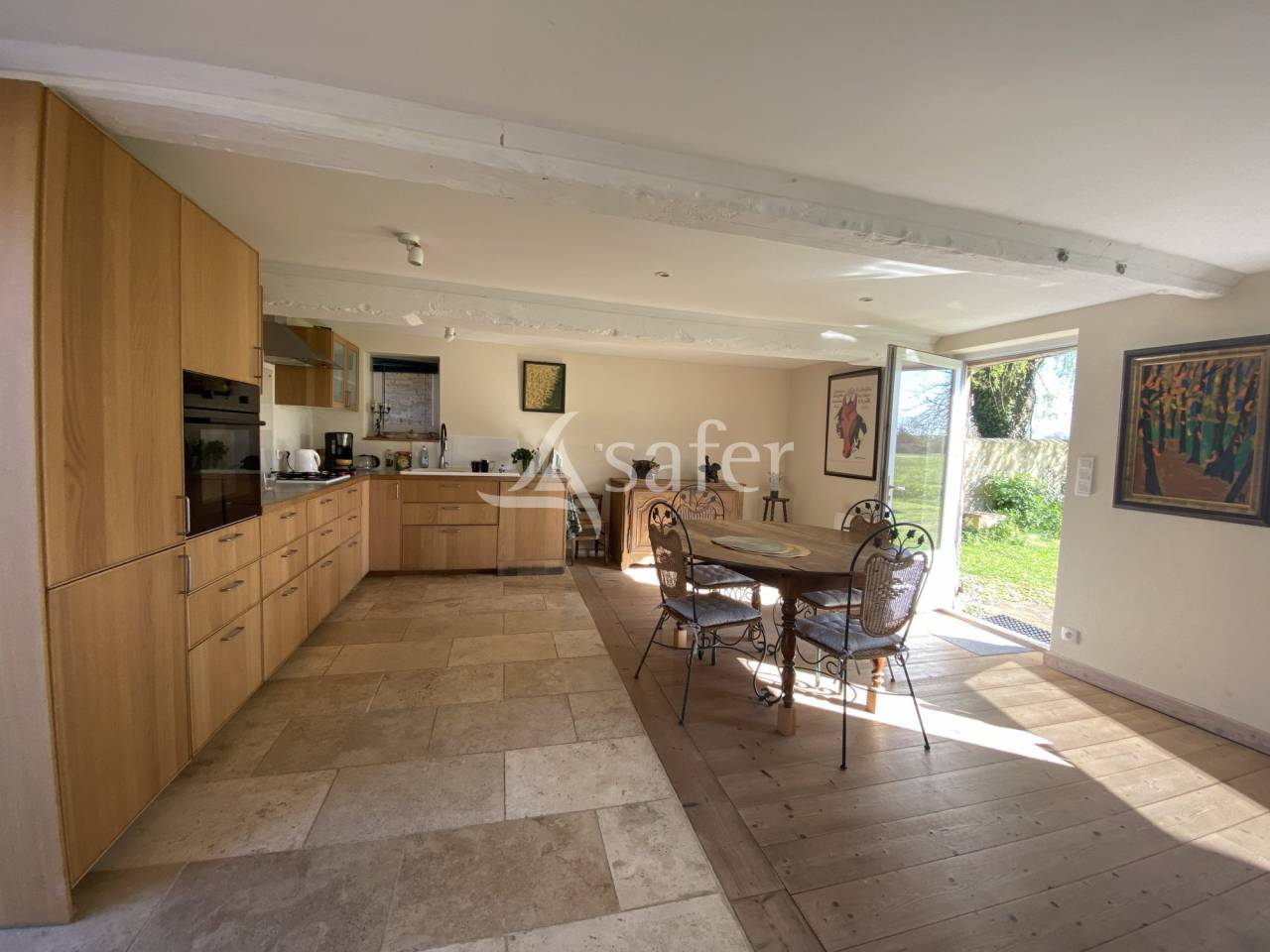 Maison de Maître et dépendances -