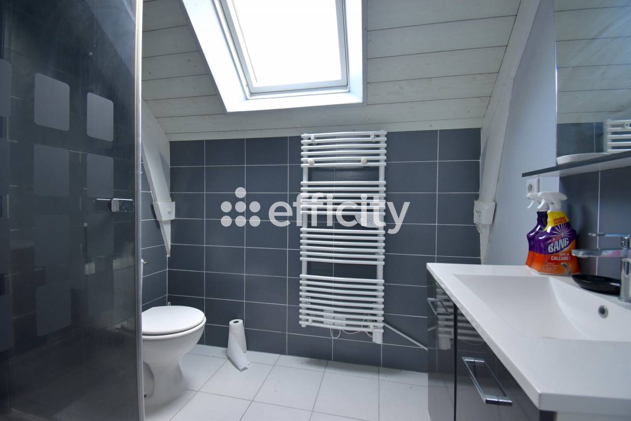  COMBOURG - 8 CHAMBRES - 356,5 m² - 32 HECTARES