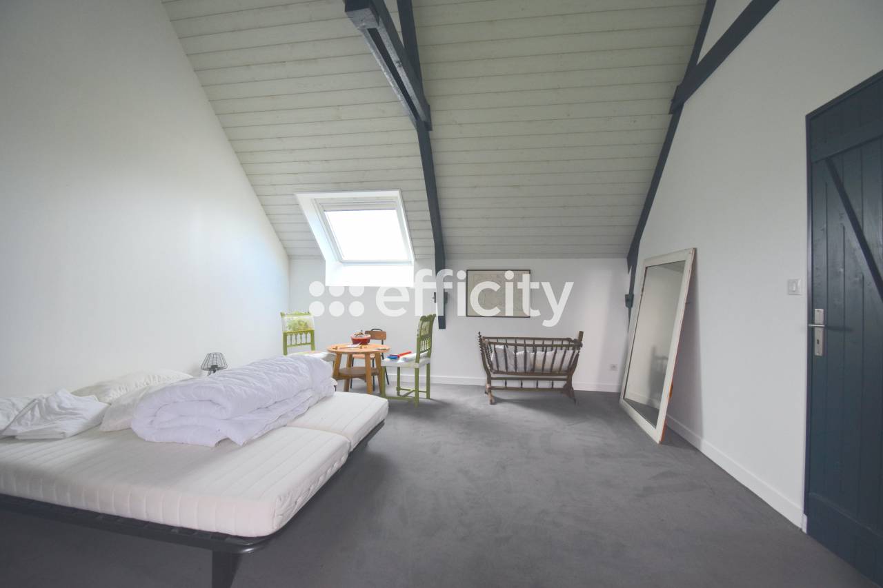  COMBOURG - 8 CHAMBRES - 356,5 m² - 32 HECTARES