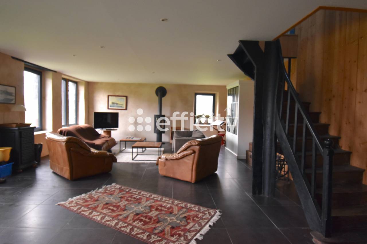  COMBOURG - 8 CHAMBRES - 356,5 m² - 32 HECTARES