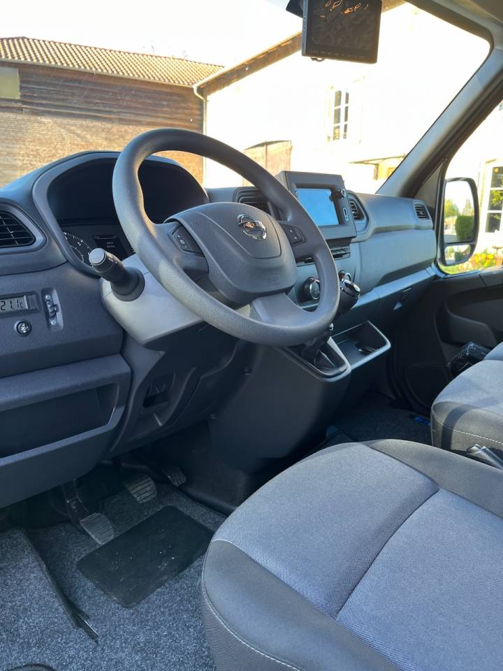 NISSAN INTERSTAR DCI 165 MSG STALLION LIGHT