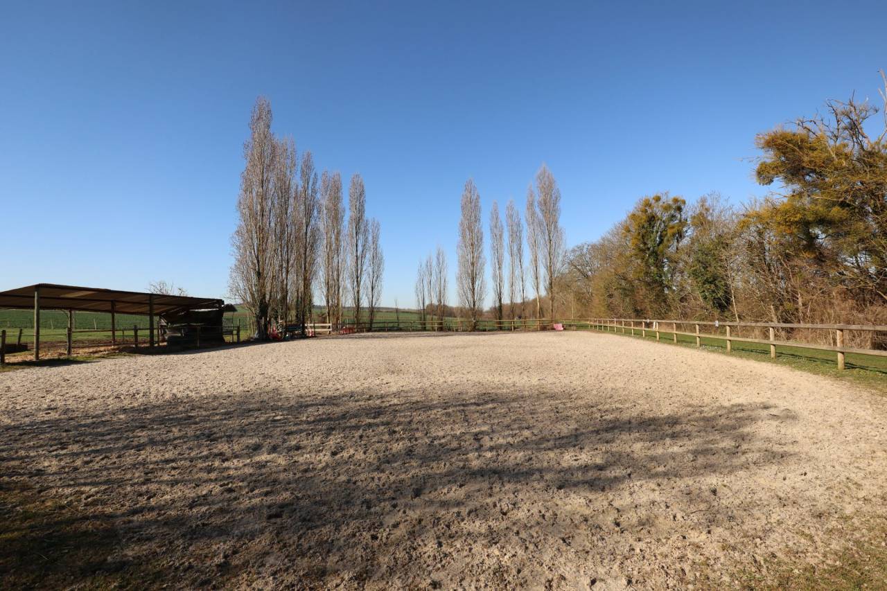 Propriété Équestre avec Maison d'Habitation et Gîte  4
