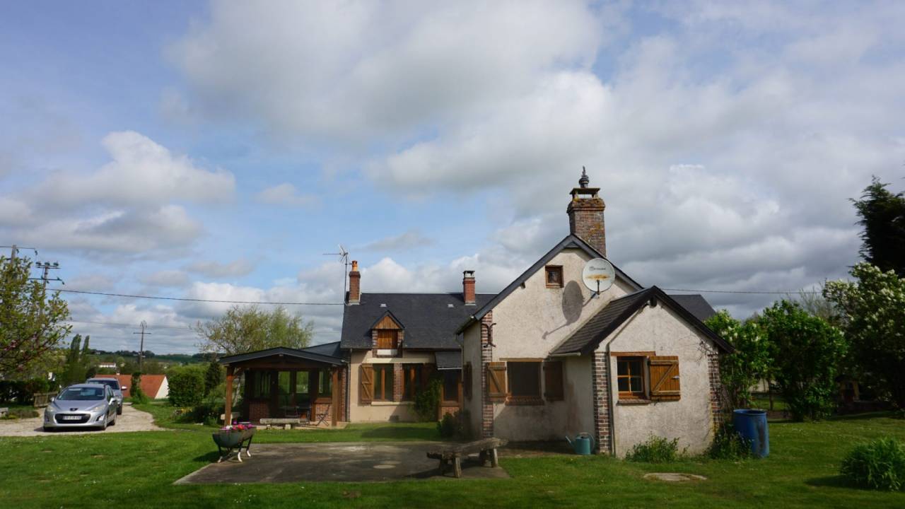 Belle propriété familiale avec dépendances  1,43 ha