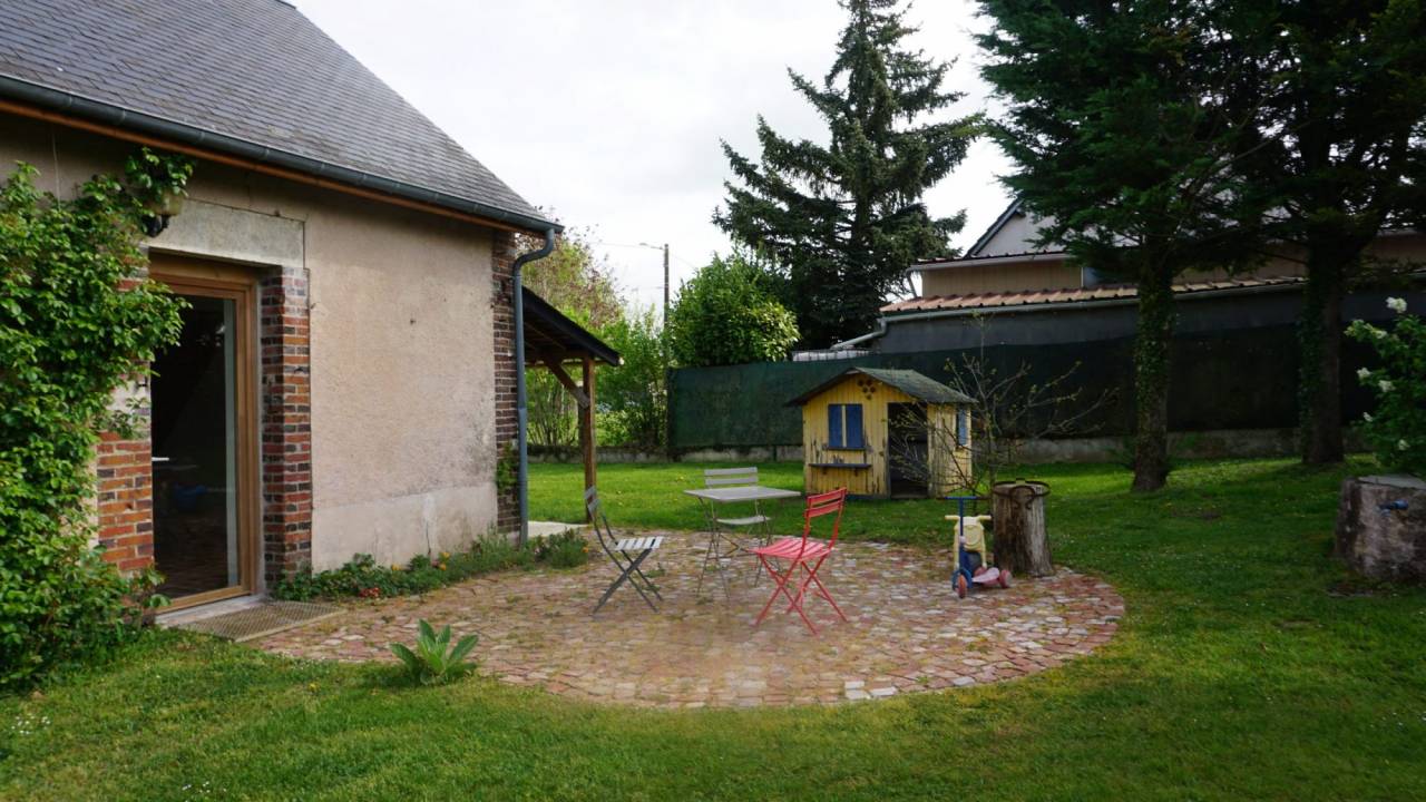 Belle propriété familiale avec dépendances  1,43 ha