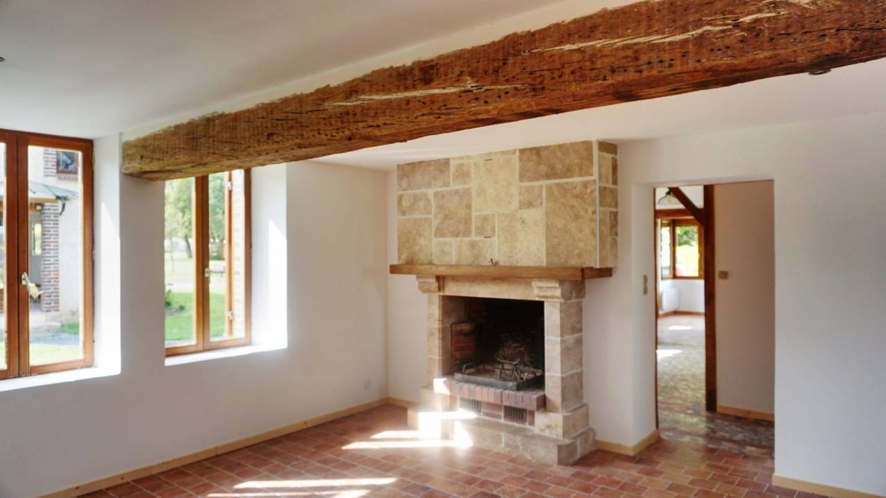 Belle propriété familiale avec dépendances  1,43 ha