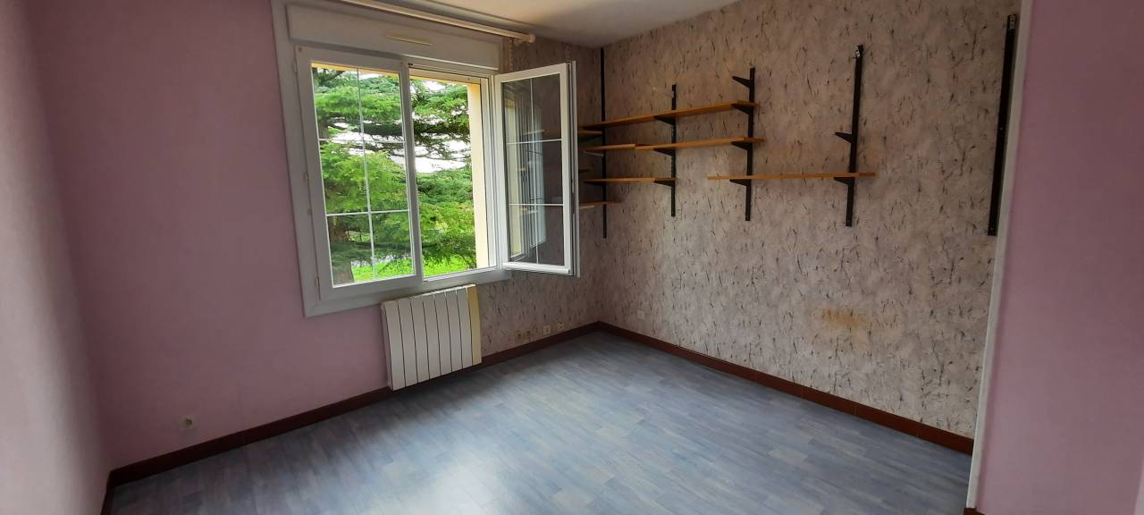 Propriété sur 1,7 ha à 15 mn de Fontenay Le Comte (85)