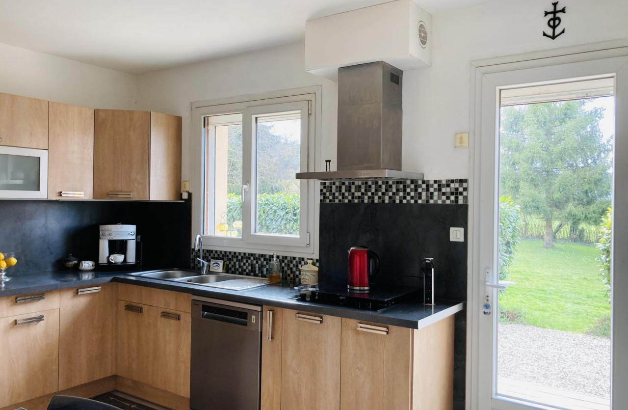 Charmante propriété équestre 5.6ha (38)