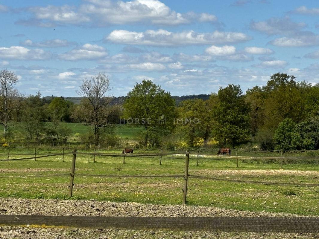 À 10 min de Rennes - Propriété Équestre avec Maison Conte