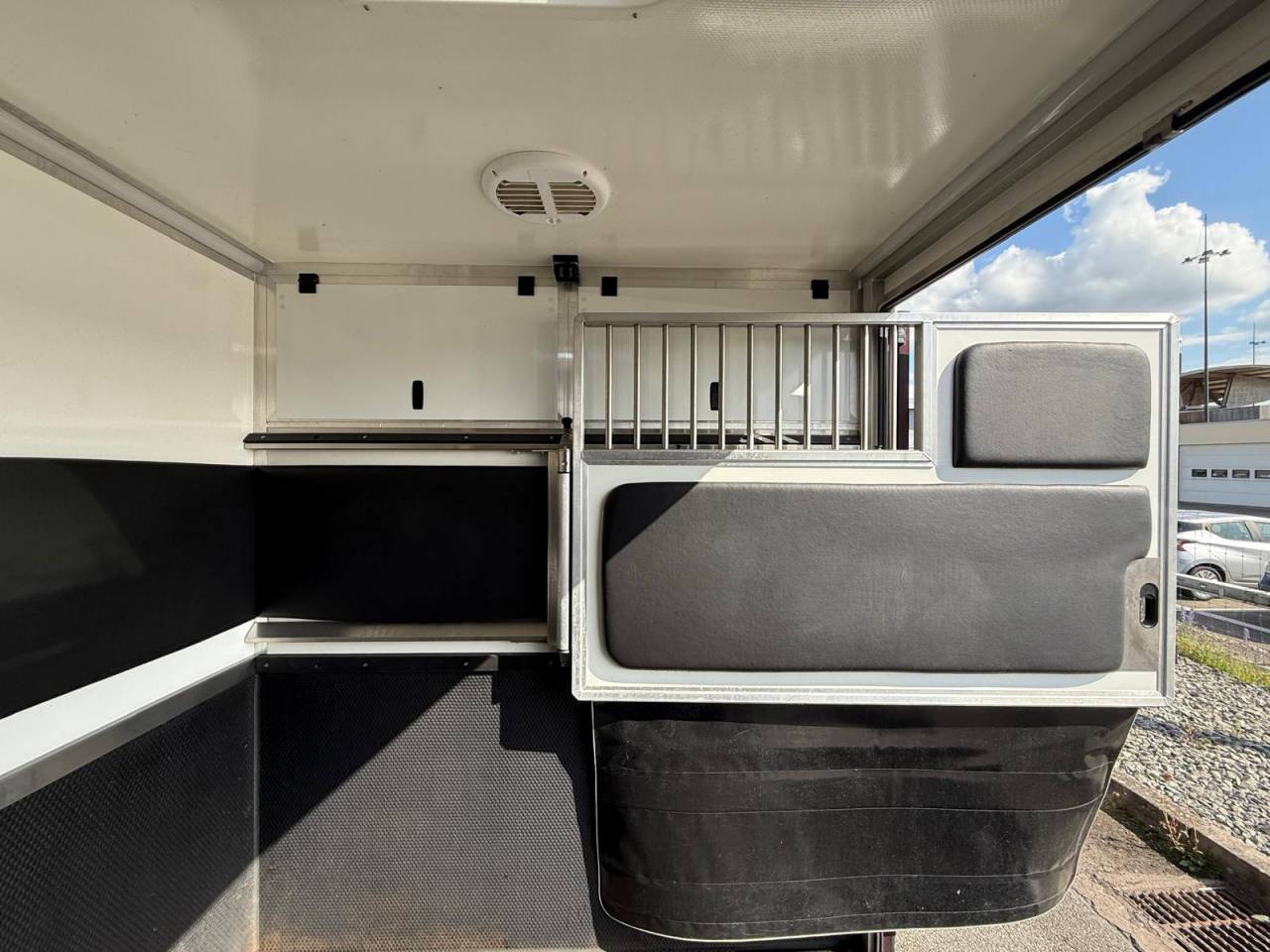 VL MASTER KRISMAR STALLES - 165CH - VENDU