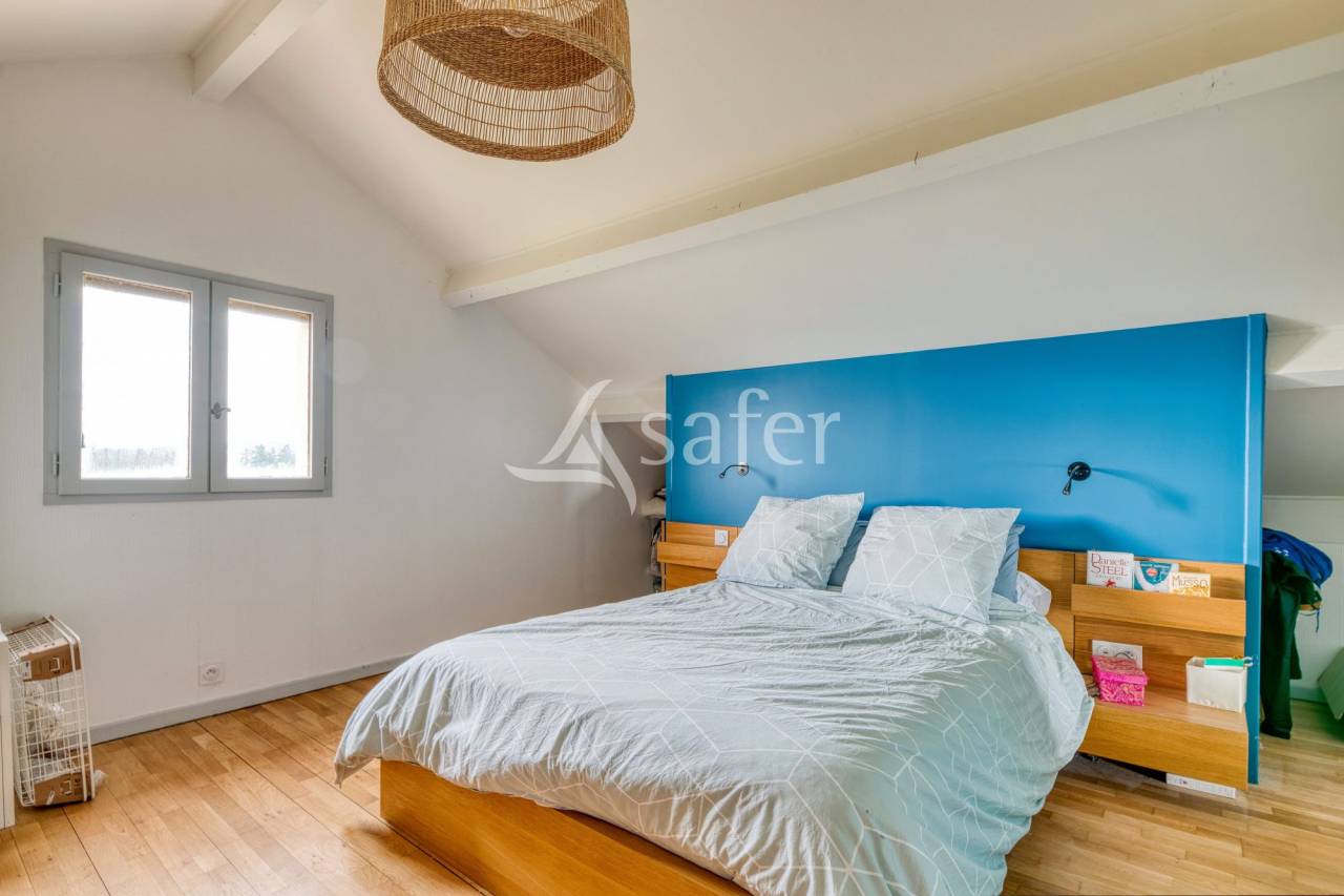 MAISON DANS ESPACE NATUREL- CHAPONOST