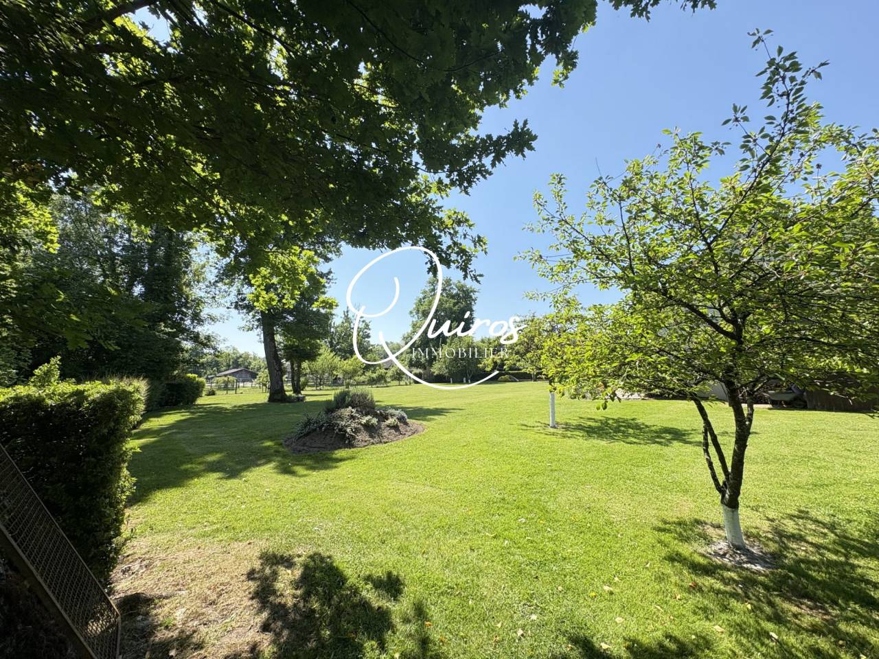 Charmante maison avec écurie et carrière, à deux pas de Fonta