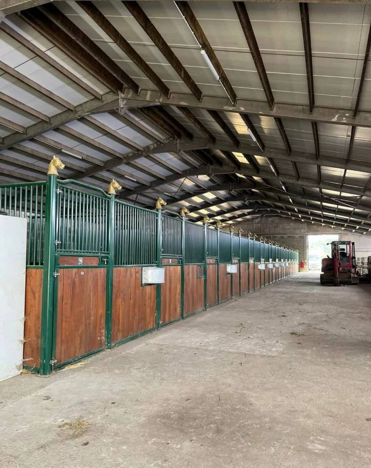 Nouvelle gérance aux ecuries de mesvin 