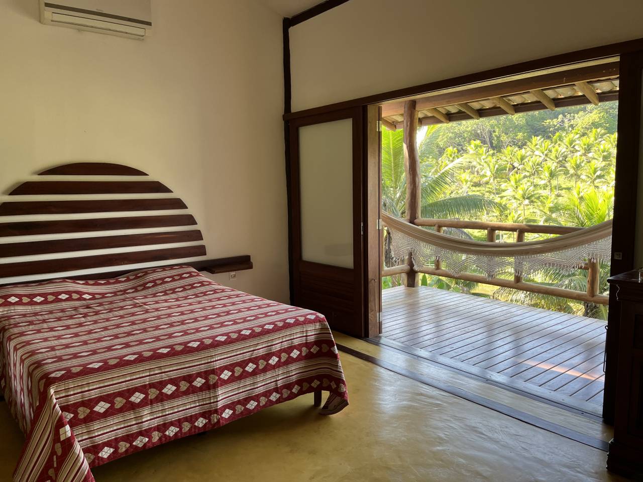 FERME EQUESTRE 15HA A ITACARE BA-BRESIL A 3KM DE LA MER