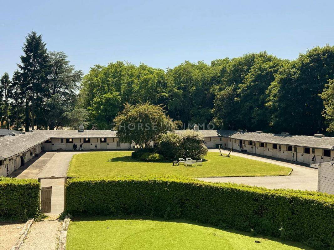 Ecurie de Propriétaires proche de Fontainebleau