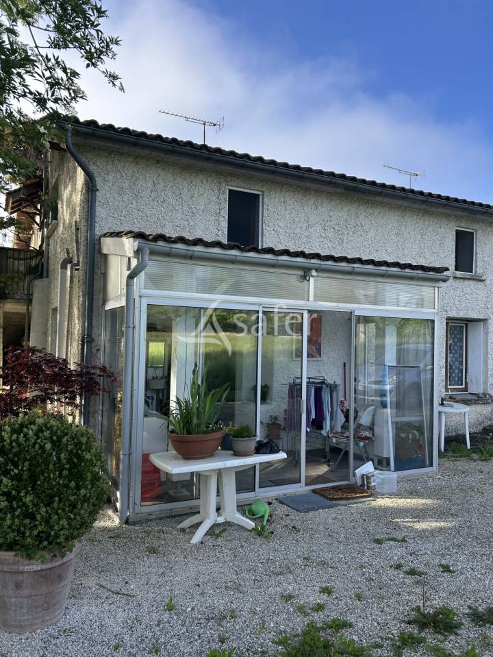 Jolie propriété BIO sur 12ha pour activité agricole et accuei