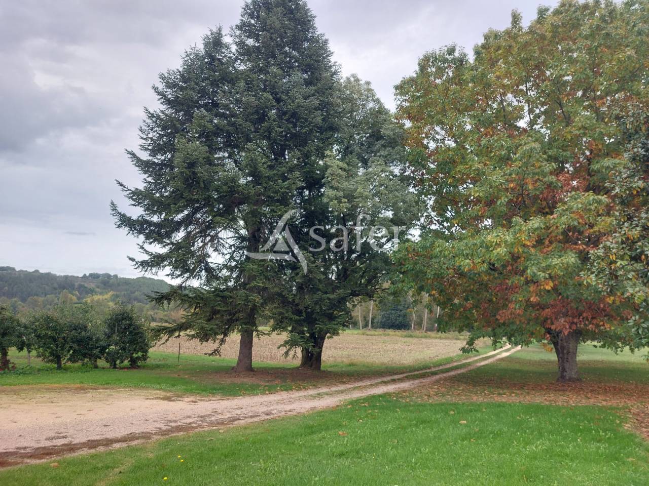 Domaine d'exception avec petit manoir et résidences de tourisme