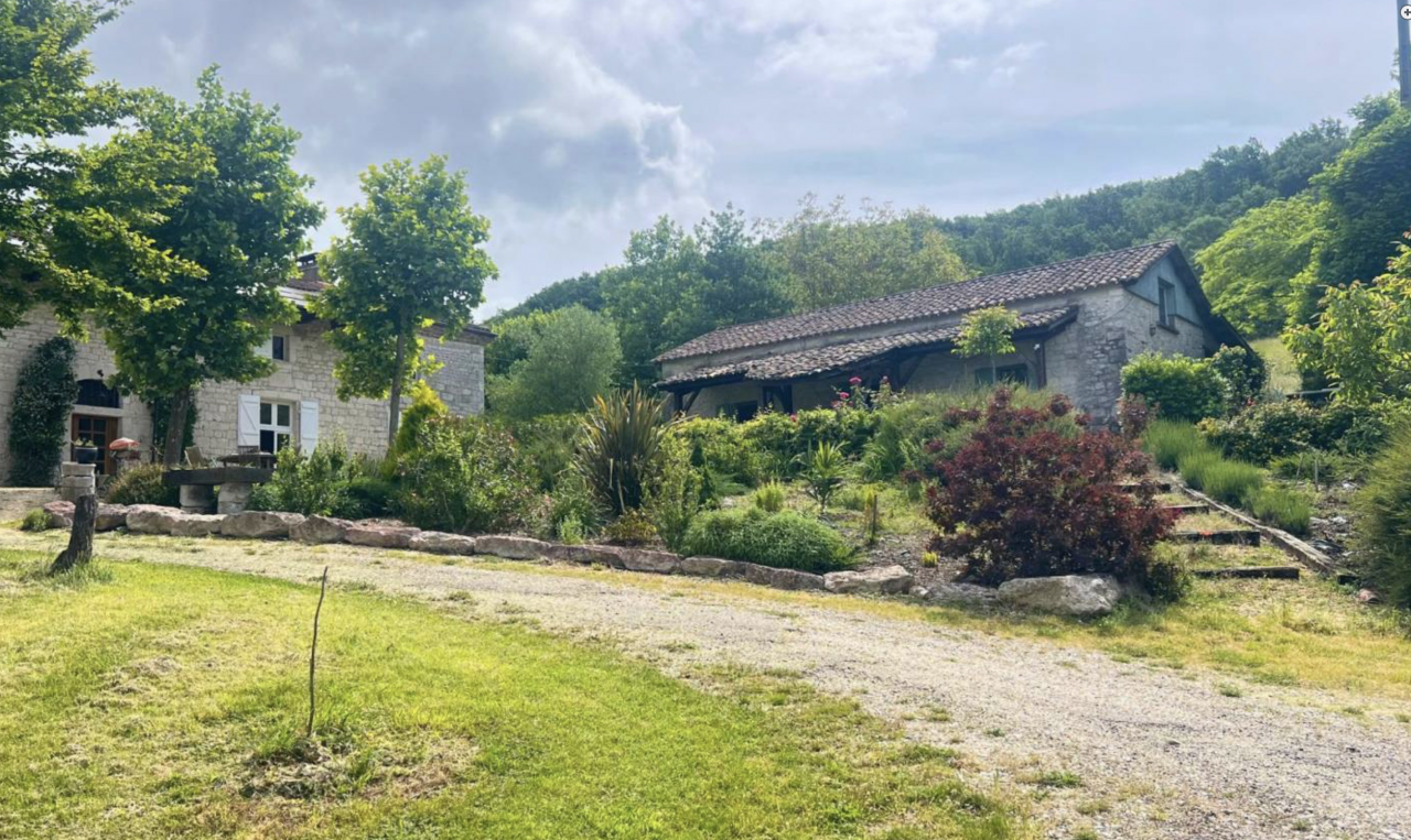 Domaine de charme de 40 hectares (47)
