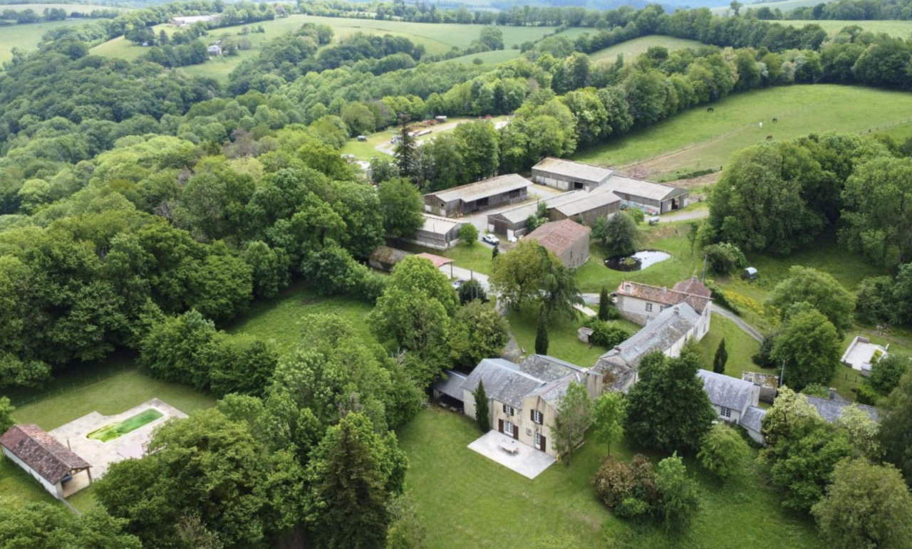 Domaine de 41 hectares (81)