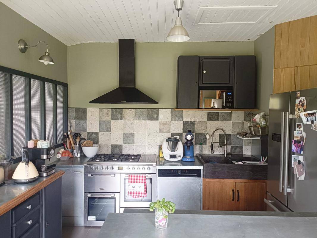 Domaine de caractère, avec gîtes, étang & installations éque