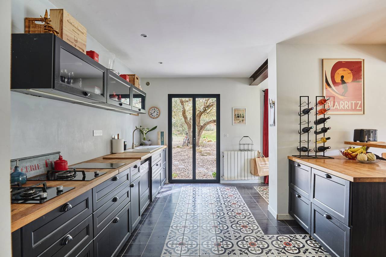 Propriété équestre avec maison rénovée, dépendance et b