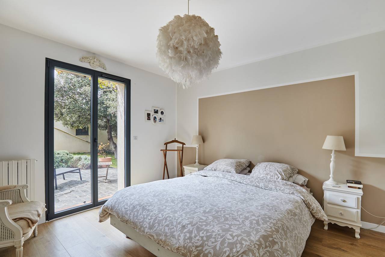 Propriété équestre avec maison rénovée, dépendance et b