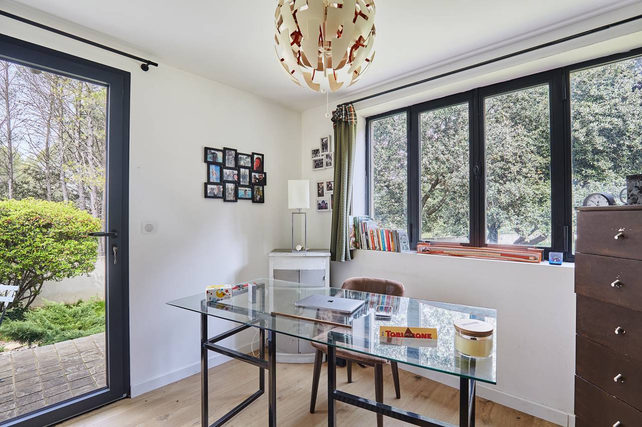 Propriété équestre avec maison rénovée, dépendance et b