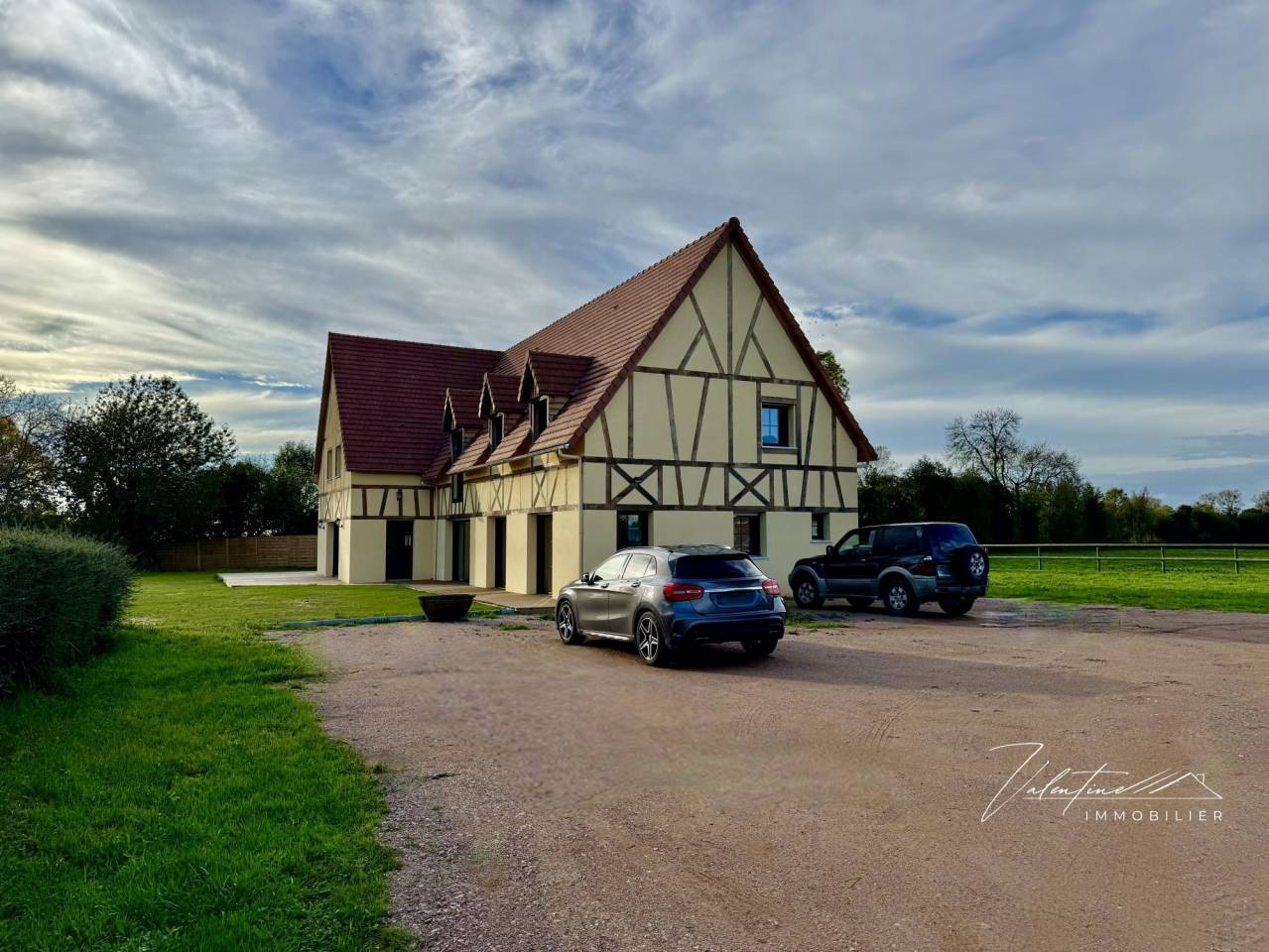EXCEPTIONNEL HARAS DE 10 HECTARES AUX PORTES DE DEAUVILLE