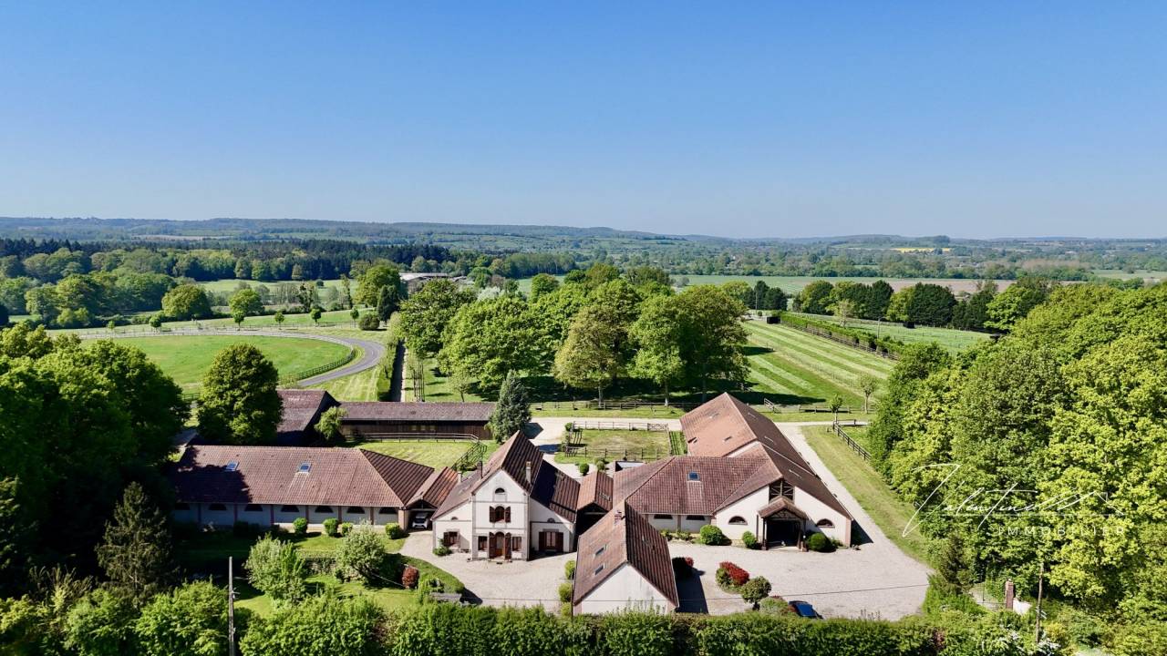HARAS D'EXCEPTION SUR 23 HECTARES