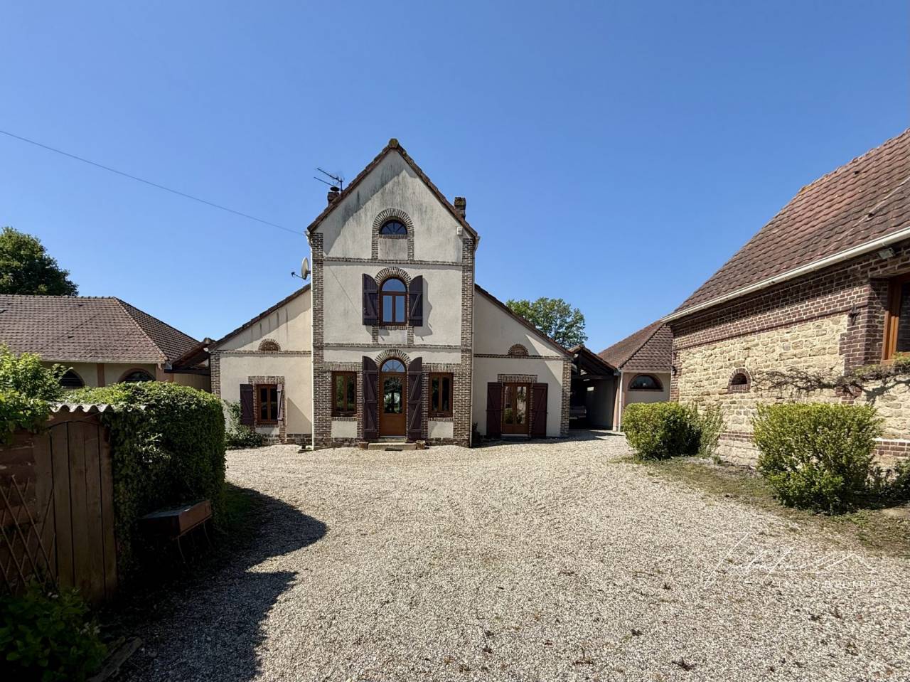 HARAS D'EXCEPTION SUR 23 HECTARES
