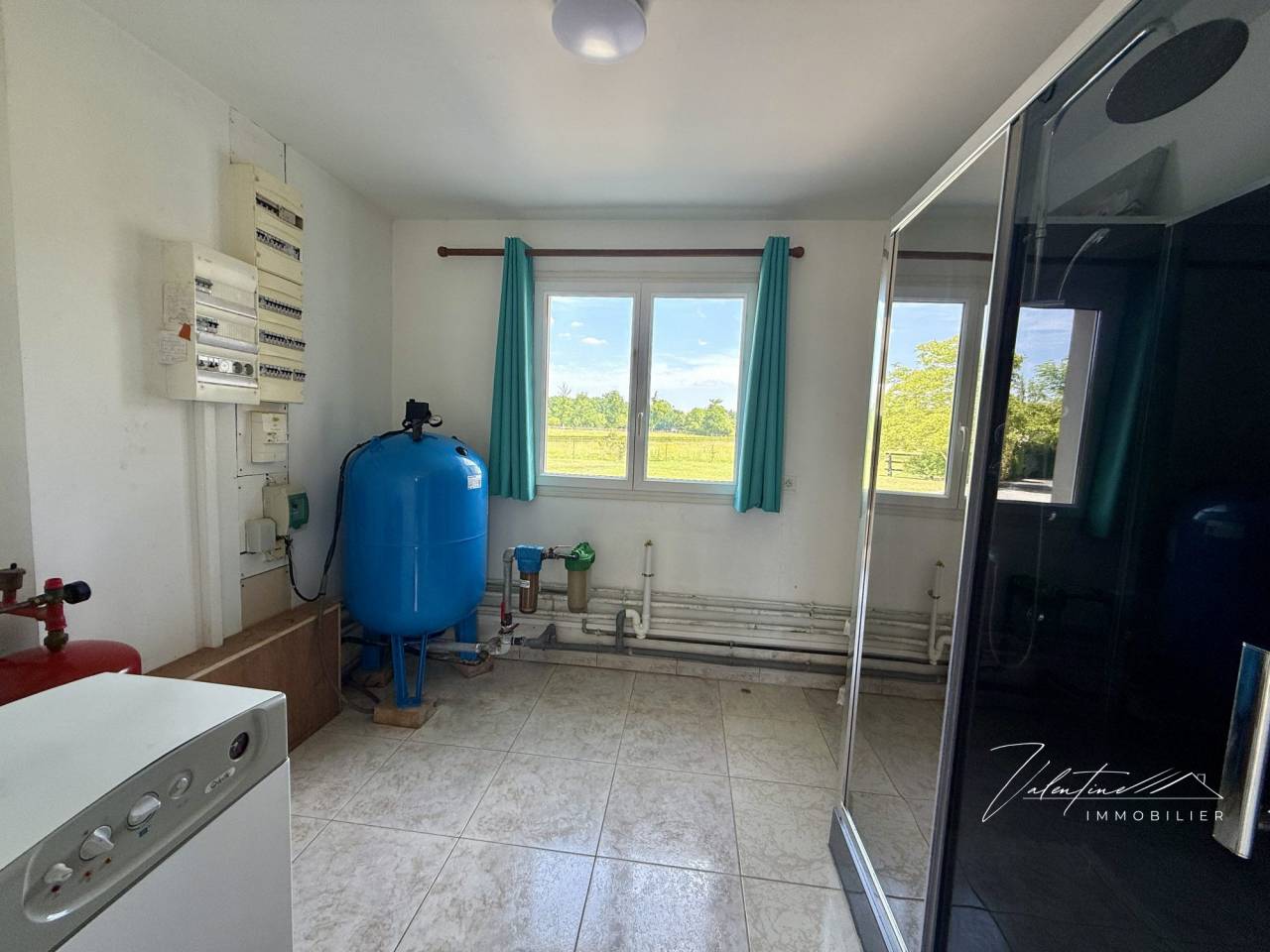 MÉZIDON VALLÉE D'AUGE - HARAS DE 10 HA EN PARFAIT ÉTAT