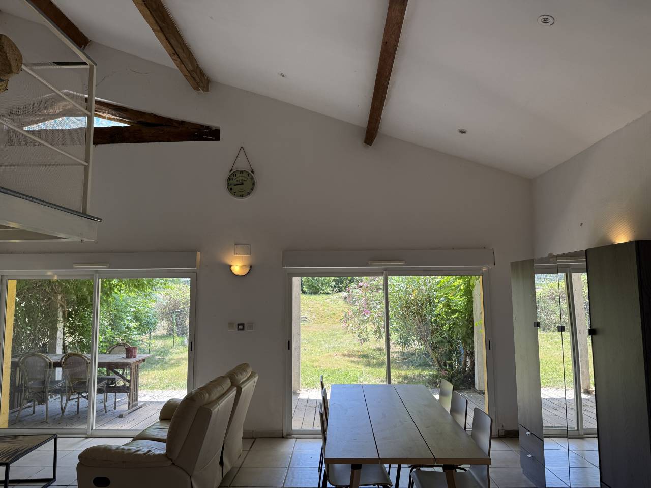 A la Roche Chalais, sur 11 hect, propriété équestre