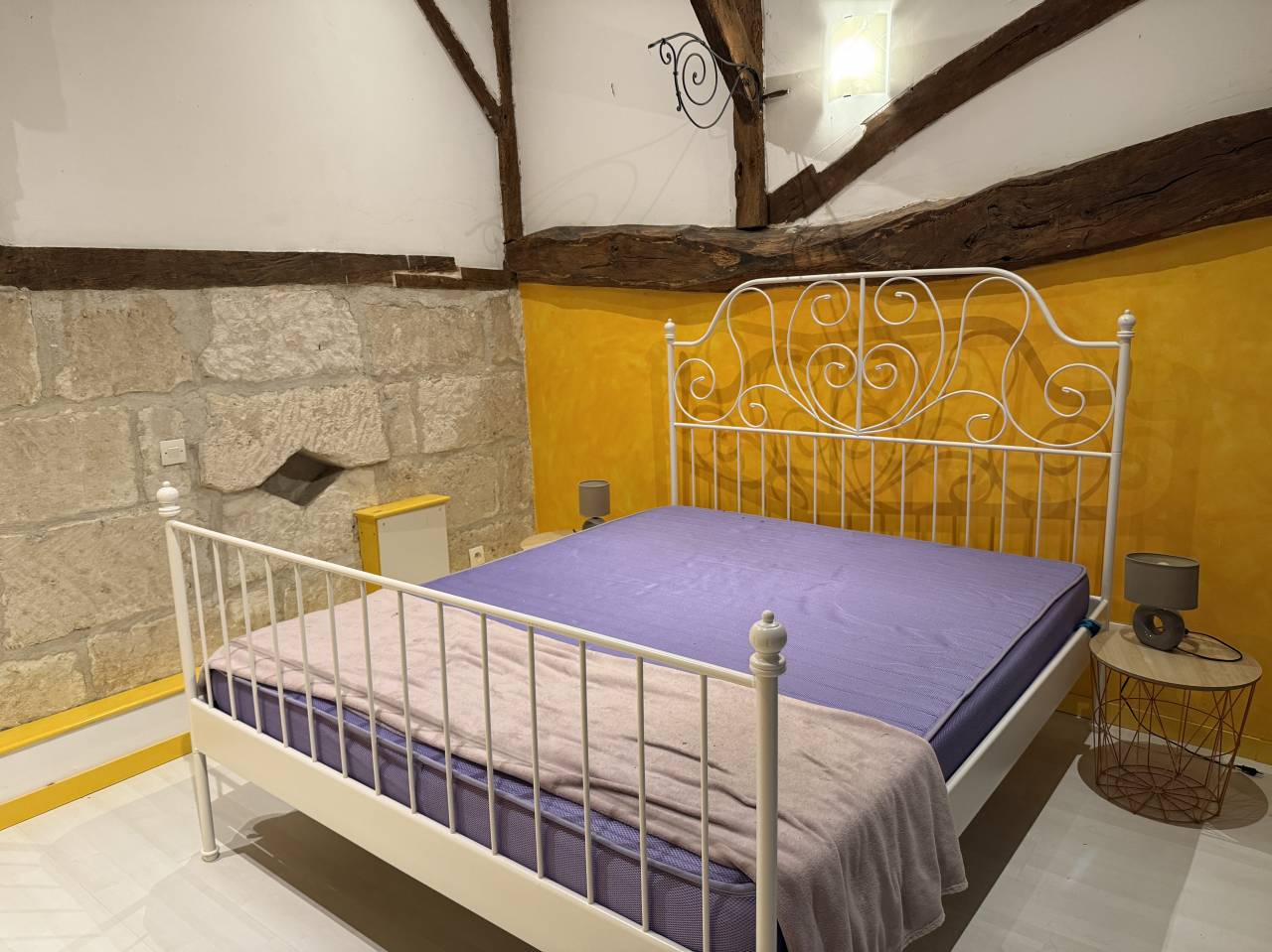 A la Roche Chalais, sur 11 hect, propriété équestre