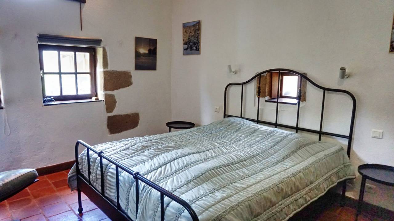 Propriété équestre avec 2 habitations rénovées sur 8 ha (