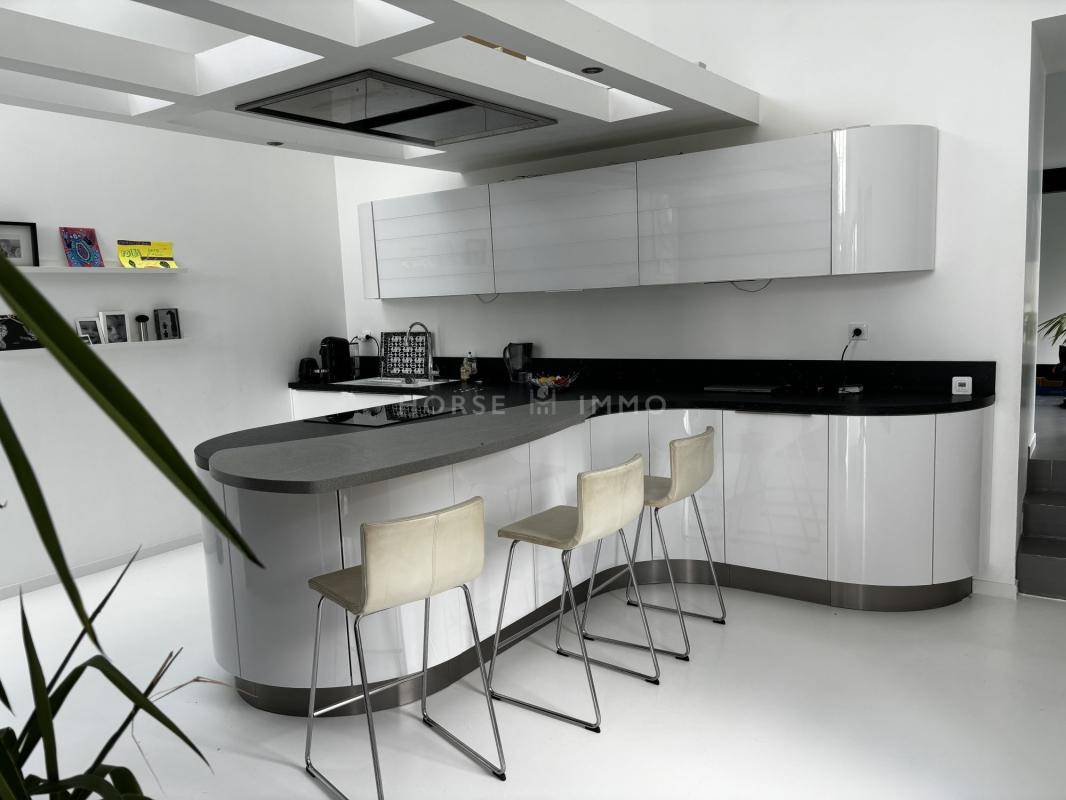 Propri&eacute;t&eacute; d'exception pour passionn&eacute;s de chevaux &agrave; proximi