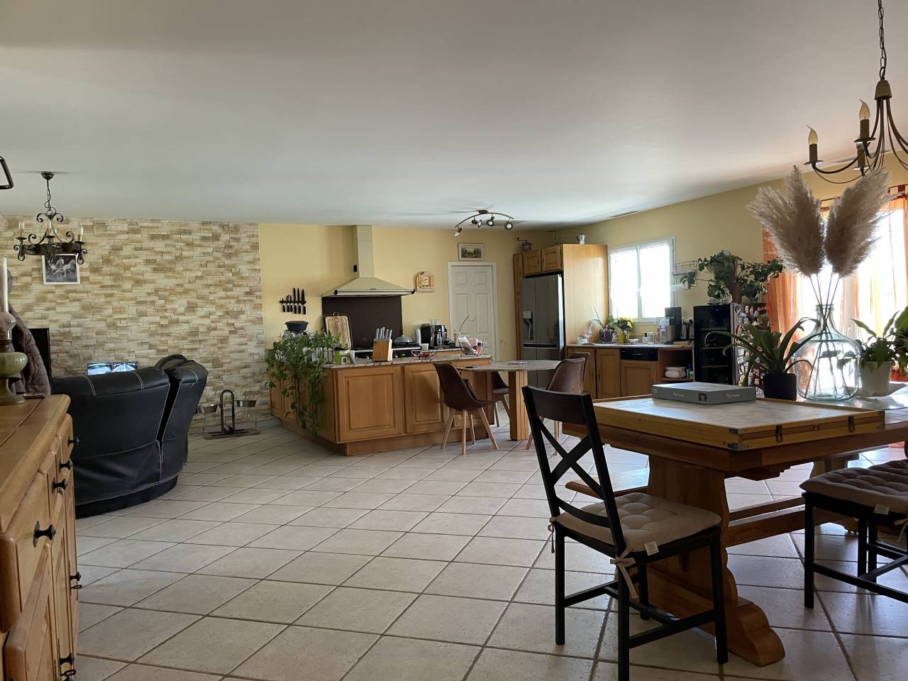 ETABLISSEMENT EQUESTRE EN ACTIVITE - AUX PORTES DE LYON