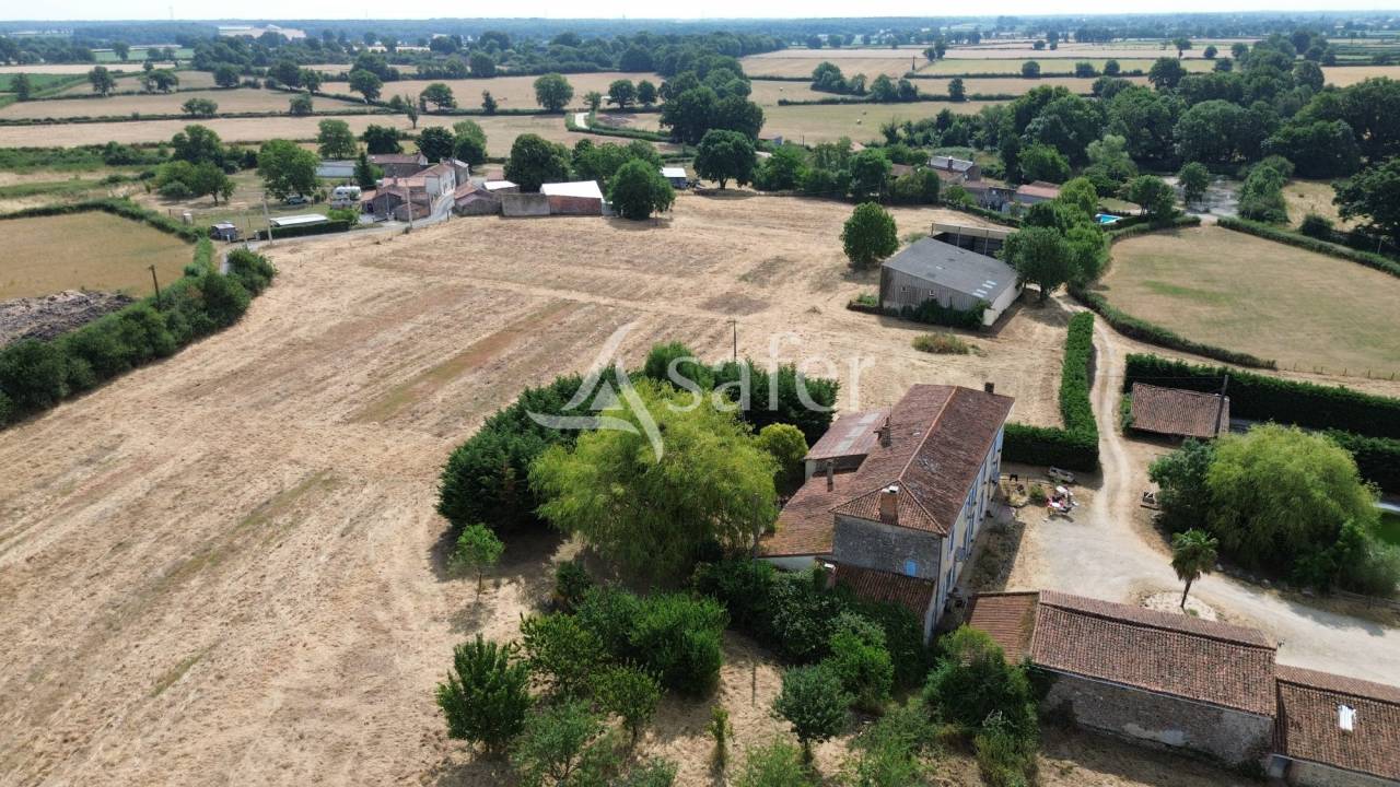 Ancienne Ferme Maraîchère à réactiver sur 2.9 ha