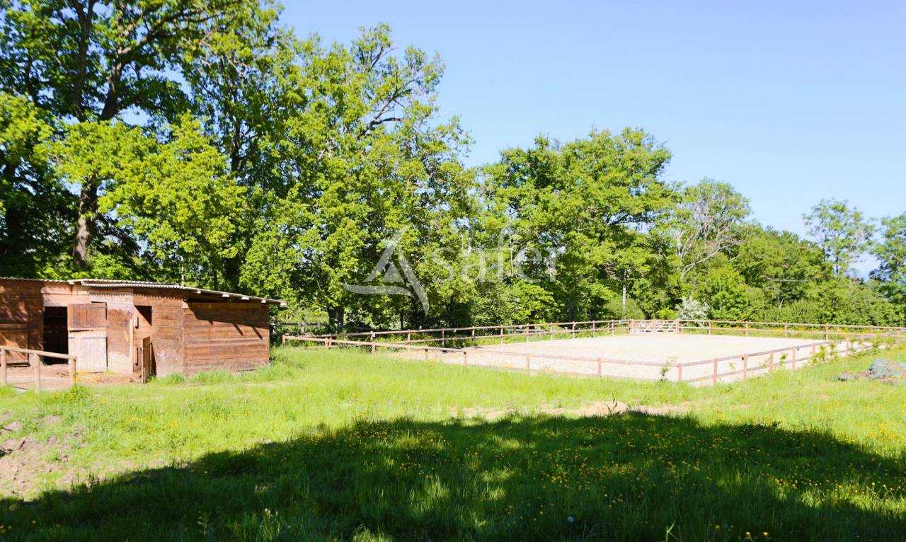 Propriété équestre familiale sur 2 ha environ TEILHEDE